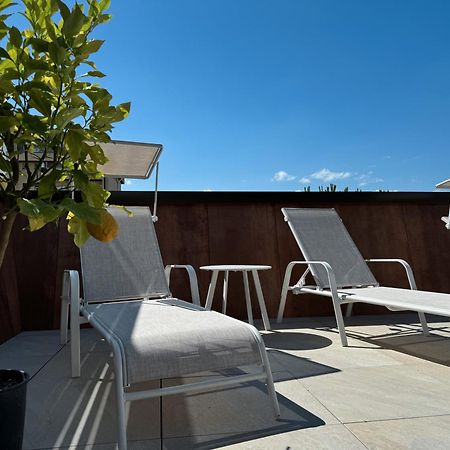 Hotel Adria B&B - Colazione Fino Alle 12 ミザーノ・アドリアーティコ エクステリア 写真