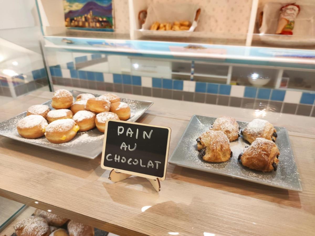 Hotel Adria B&B - Colazione Fino Alle 12 ミザーノ・アドリアーティコ エクステリア 写真